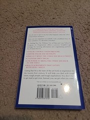 Getting Past No : Negotiating in Difficult Situations by William Ury (1993,…