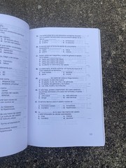 Spanish Translated Exam Review for Milady Standard Cosmetology by Milady (2015,
