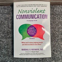 Nonviolent Communication 3rd Ed Marshall Rosenberg Language of Life PB